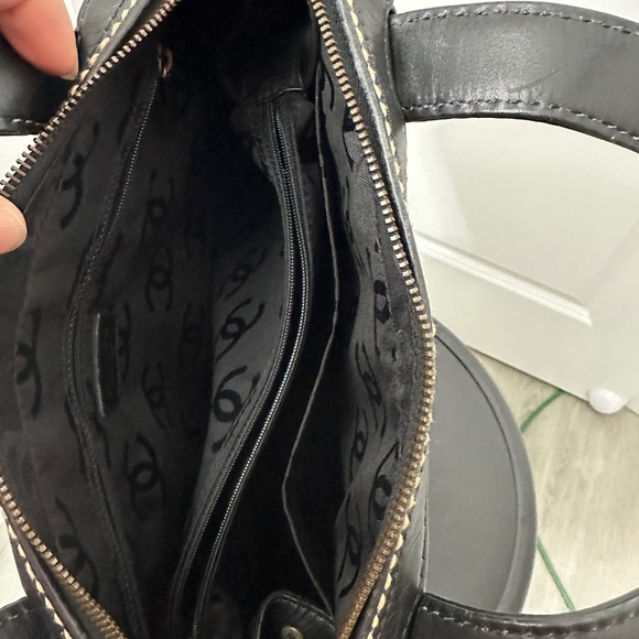 Authentic CHANEL
Black Leather Wild Stitch Boston Bag-preowned - Picture 4 of 11